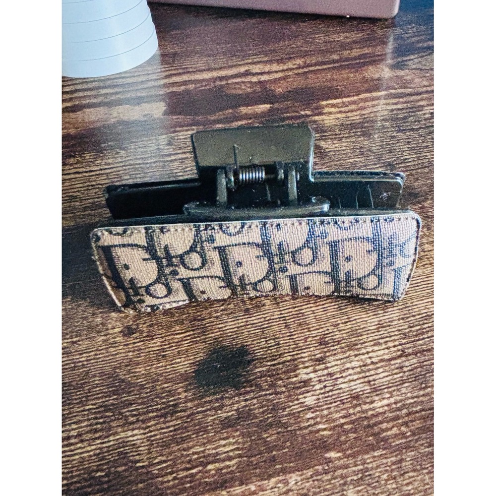 Designer Inspired Pattern Brown Hair Claw‎ Clip